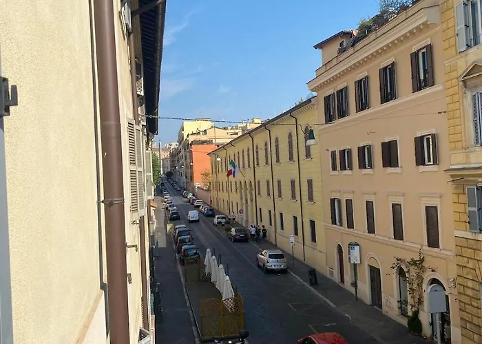 Near The Colosseum רומא