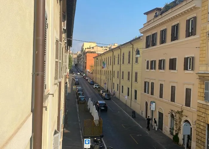 Near The Colosseum רומא